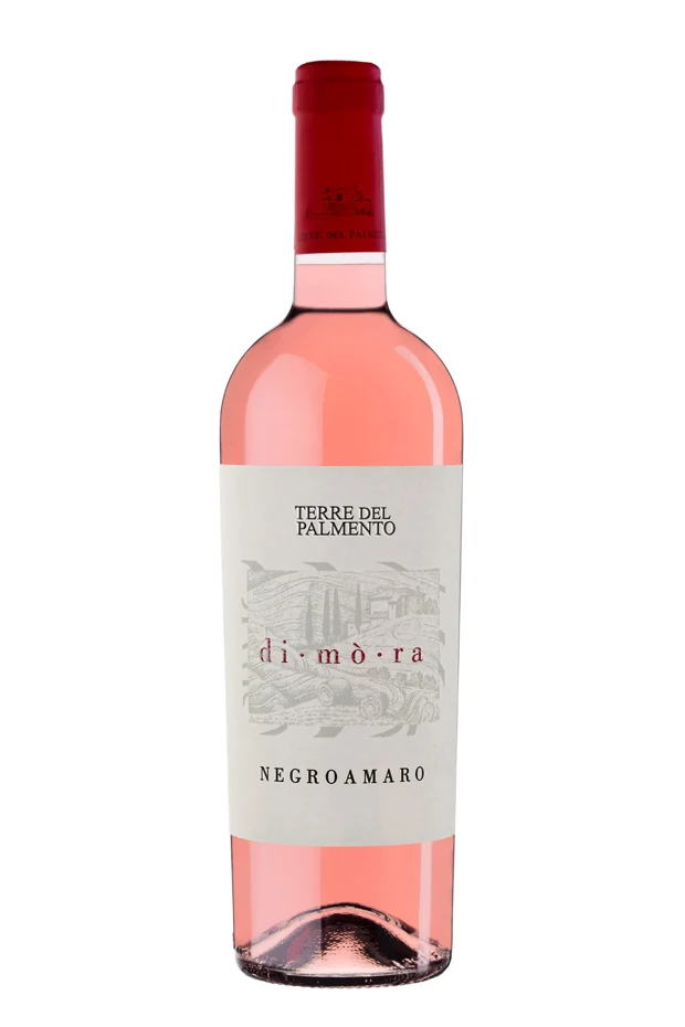 Bottiglia di.mò.ra Negroamaro Rosato